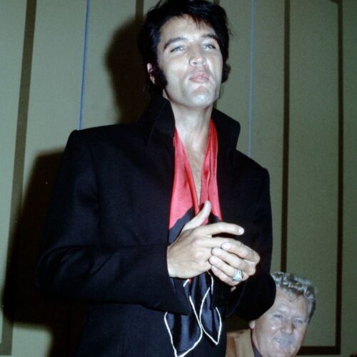 International Hotel, 01. August 1969, Pressekonferenz, Las Vegas (mit Vater Vernon Presley)