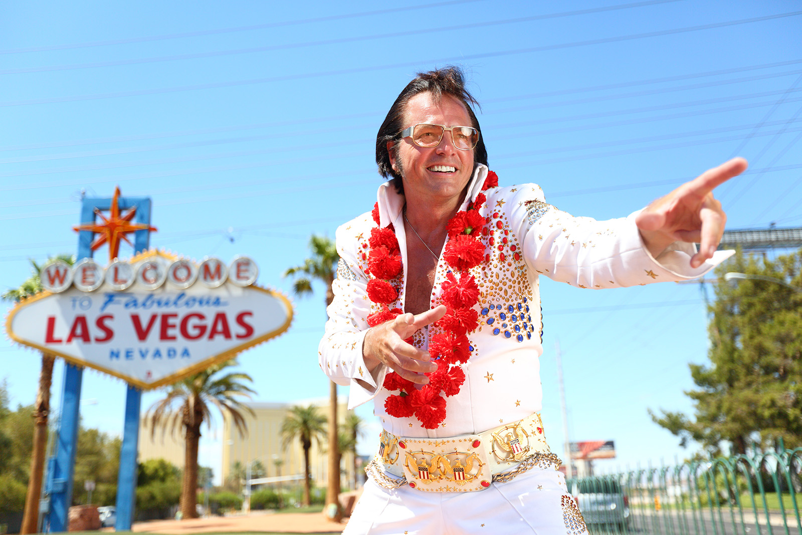 Ein Elvis-Imitator begrüßt die Gäste in Las Vegas (Shuttersock.com - Maridav)