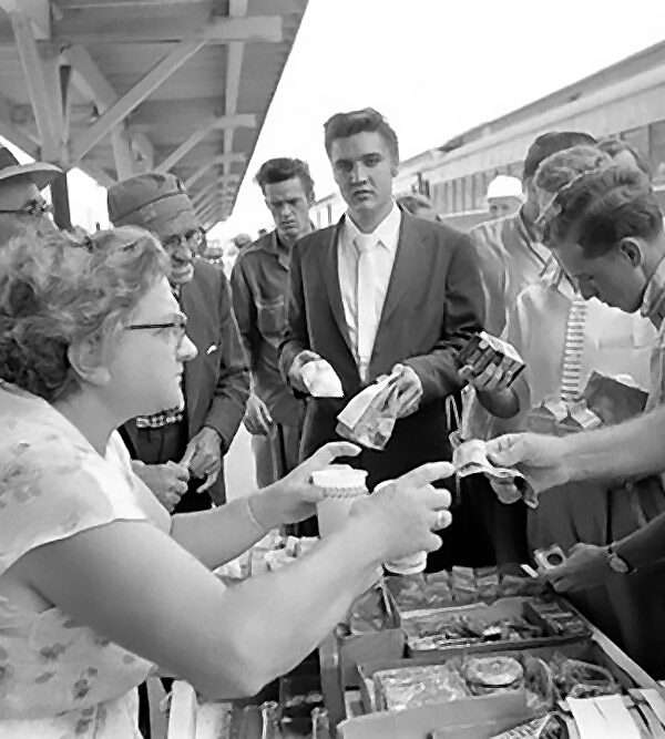 Elvis in Sheffield Alabama am 04. Juli 1956