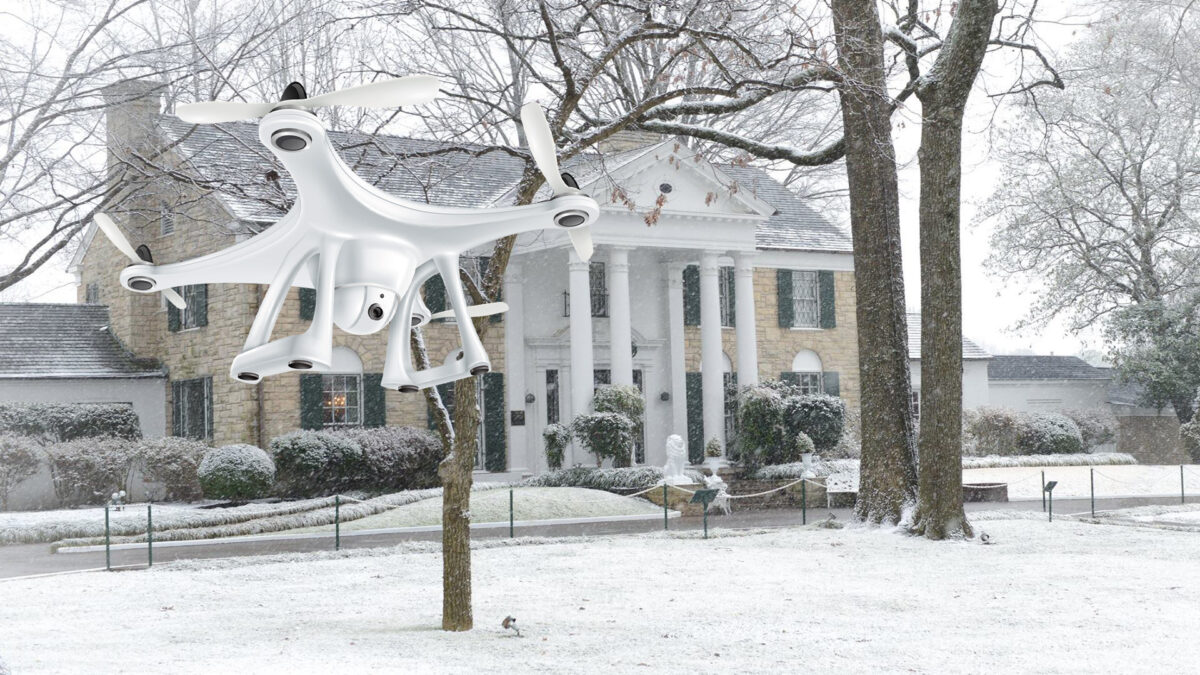 Drohnenflug über Graceland 2015