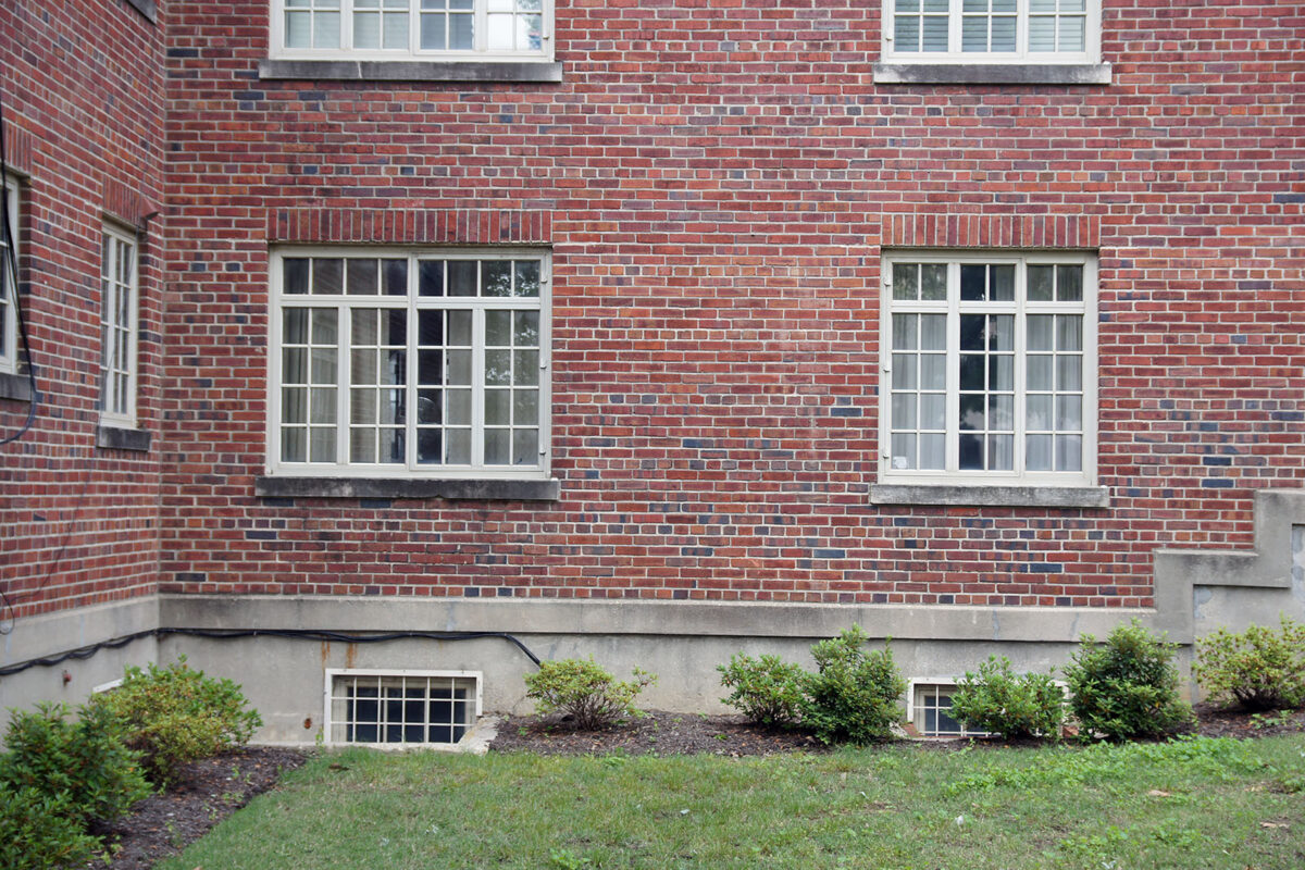 Lauderdale Courts, Memphis, Wohngebäude 185 Winchester Ave., die zwei Fenster zeigen die Wohnung der Familie Presley von 1949 bis 1953