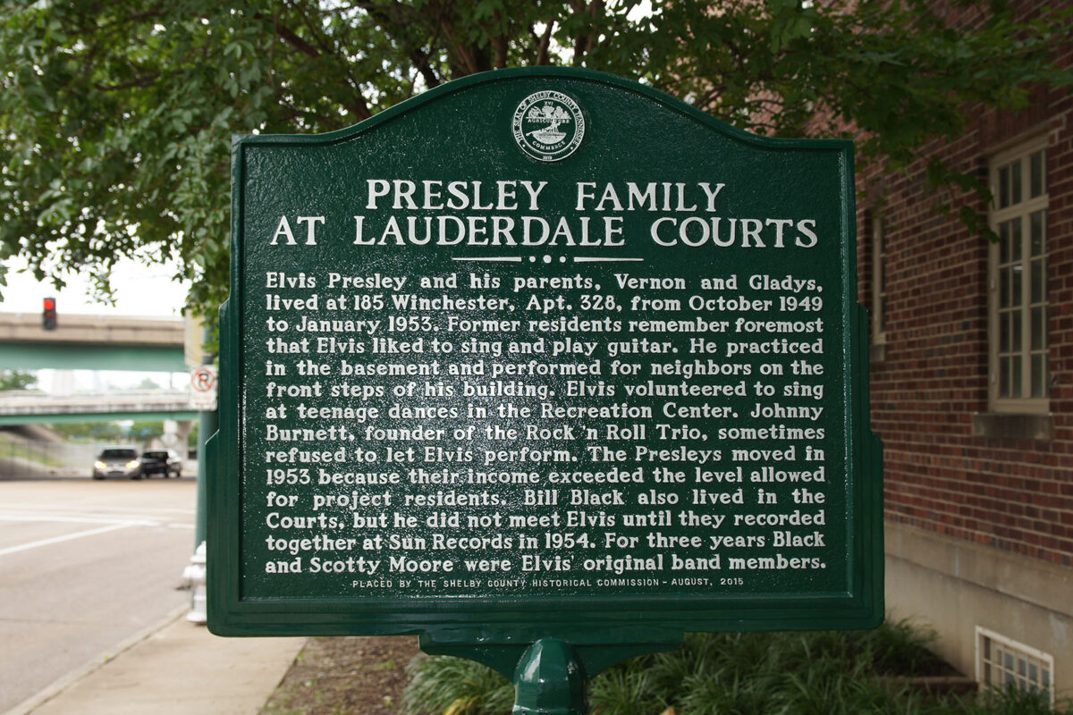 Lauderdale Courts, Memphis, Gedenktafel an Elvis Presley